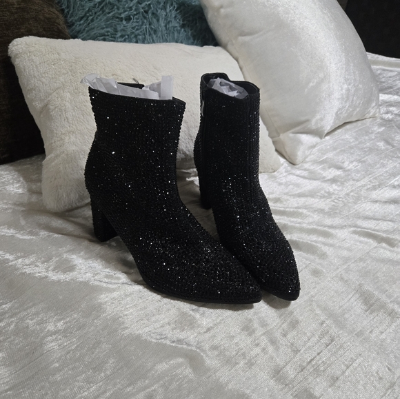 Sparkly Black Ankle Boots  NWOT..never worn! - Picture 2 of 5